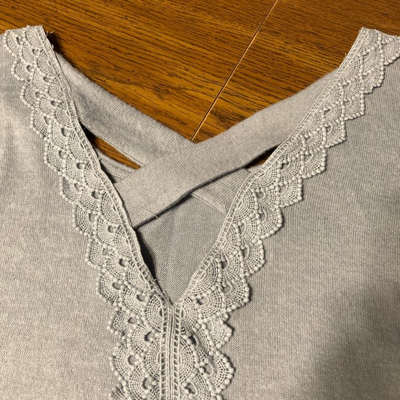 Bobeau Women’s Sweater - Picture 5 of 8